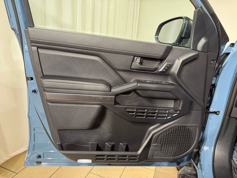 Certified 2025 Toyota 4Runner TRD Off-Road Premium image 14