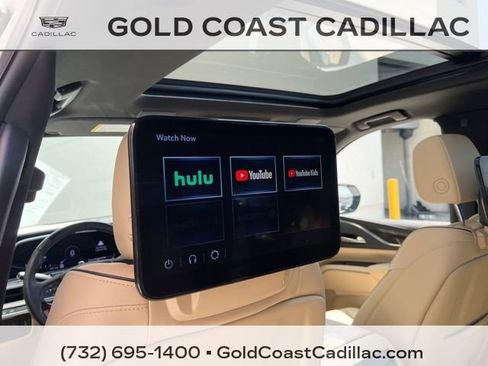 Certified 2024 Cadillac Escalade ESV Premium Luxury w/ LPO, Floor Liner Package AWD/4WD image 19