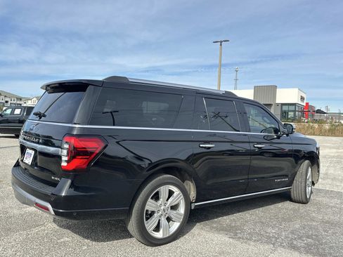 Certified 2024 Ford Expedition Max Platinum image 4