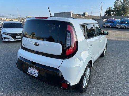 Used 2016 Kia Soul + w/ Audio Package image 9