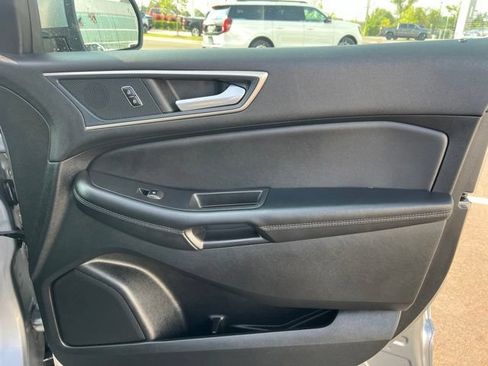 Certified 2024 Ford Edge SEL w/ Convenience Package AWD/4WD image 9