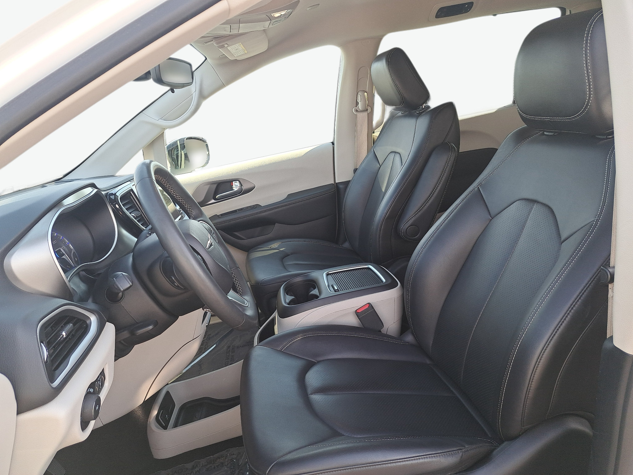 Certified 2024 Chrysler Pacifica Touring-L FWD image 17