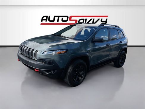 Used 2014 Jeep Cherokee Trailhawk w/ Comfort/Convenience Group image 3
