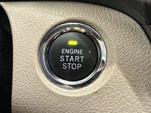 Used 2020 Toyota Sienna XLE w/ XLE Navigation Package AWD/4WD image 27
