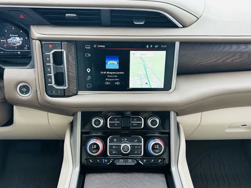 Used 2022 GMC Yukon Denali AWD/4WD image 27