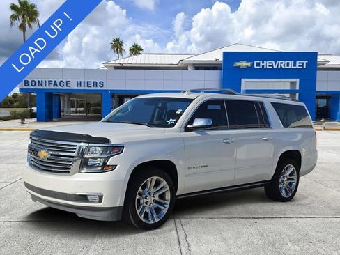 Used 2020 Chevrolet Suburban Premier w/ Premier Plus Edition AWD/4WD image 2