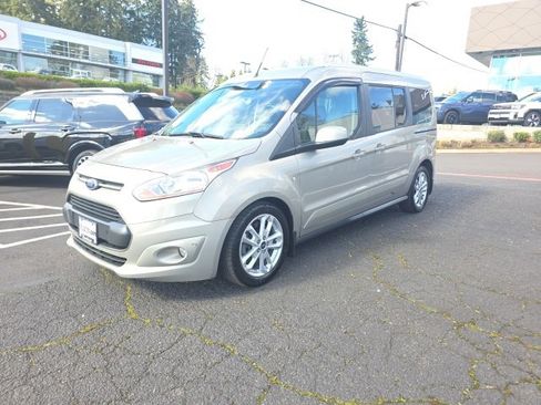 Used 2014 Ford Transit Connect Titanium image 3