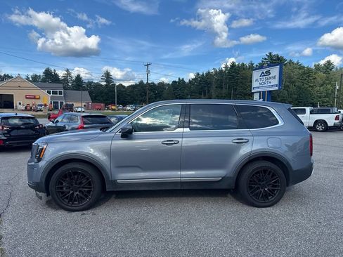 Used 2021 Kia Telluride LX AWD/4WD image 2
