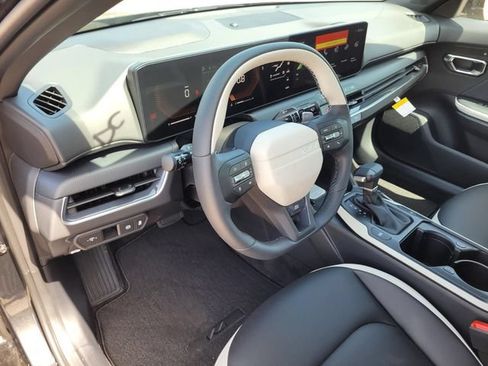 New 2026 Kia K4 GT-Line FWD image 9