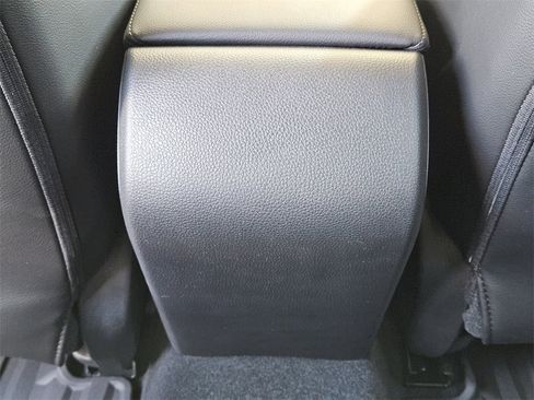 New 2025 Acura Integra image 30