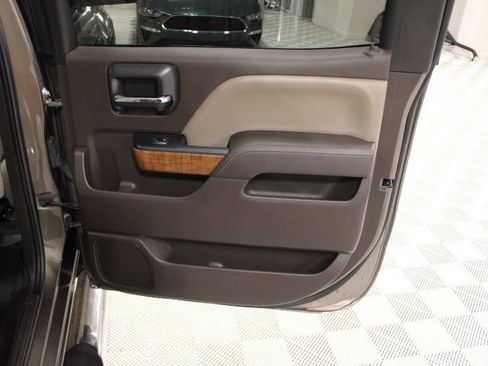 Used 2015 GMC Sierra 1500 SLE w/ SLE Value Package AWD/4WD image 28