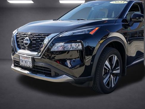 Used 2023 Nissan Rogue SL w/ SL Premium Package image 10