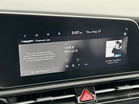 Certified 2024 Kia Niro SX Touring FWD image 15