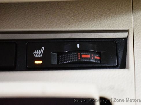 Used 2013 Lexus ES 300h image 50