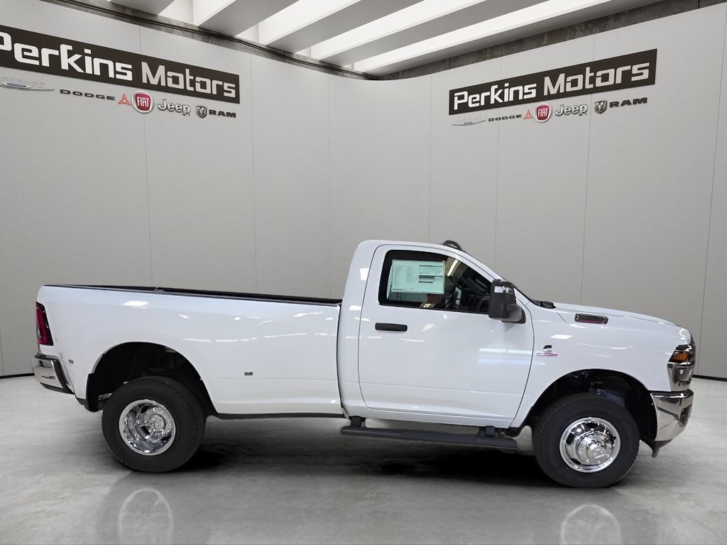 New 2026 RAM 3500 Tradesman AWD/4WD image 6