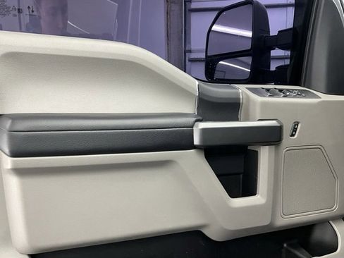 Used 2022 Ford F350 XLT w/ FX4 Off-Road Package image 11