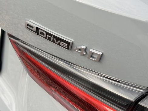 Used 2023 BMW i4 eDrive40 w/ M Sport Package RWD image 5
