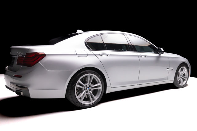 Used 2014 BMW 750i RWD image 28