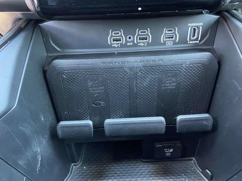 Used 2025 RAM 1500 Limited AWD/4WD image 18