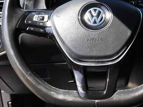 Used 2019 Volkswagen Golf SE w/ Driver Assistance Package FWD image 52