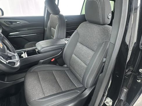 Used 2024 Chevrolet Traverse LT AWD/4WD image 10