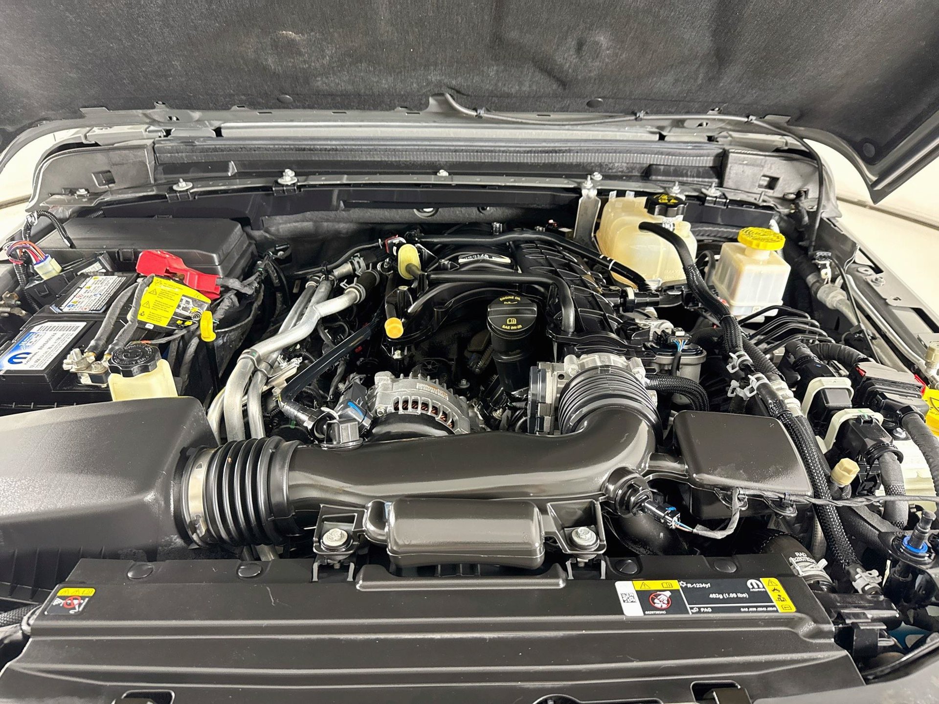 Used 2023 Jeep Gladiator Sport AWD/4WD image 30