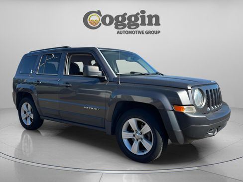 Used 2016 Jeep Patriot Sport w/ Power Value Group image 7