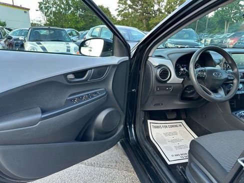 Used 2020 Hyundai Kona SE image 11