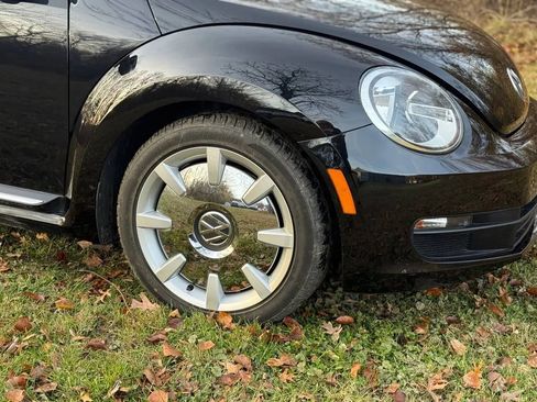 Used 2013 Volkswagen Beetle 2.5 FWD image 24