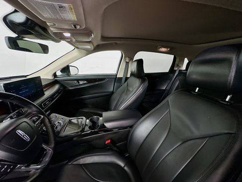 Used 2022 Lincoln Nautilus Reserve AWD/4WD image 22