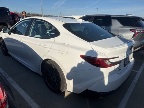 Certified 2025 Toyota Camry SE image 4