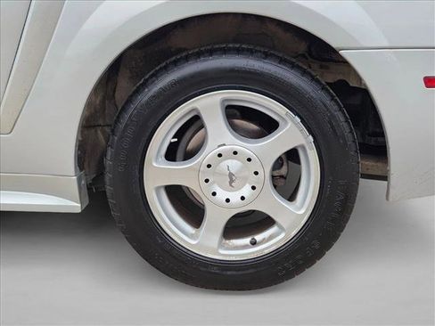 Used 2003 Ford Mustang Coupe RWD image 21