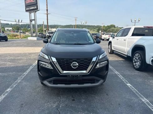 Used 2021 Nissan Rogue SV w/ Premium Package AWD/4WD image 2