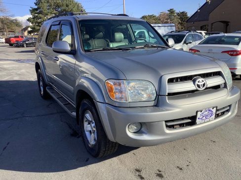 Used 2007 Toyota Sequoia SR5 image 6