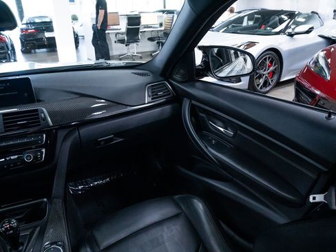 Used 2016 BMW M3 RWD image 12