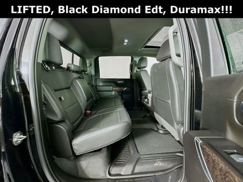 Used 2023 GMC Sierra 3500 Denali w/ Denali Black Diamond Edition image 30