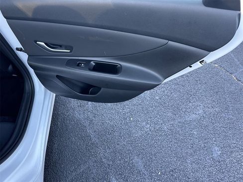 New 2025 Hyundai Elantra SEL w/ Cargo Package image 17