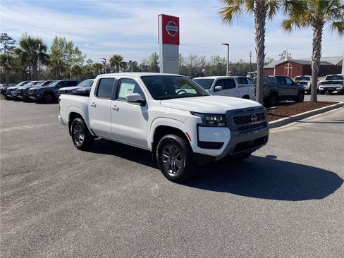 New 2026 Nissan Frontier SV w/ All-Weather Content Package AWD/4WD image 2