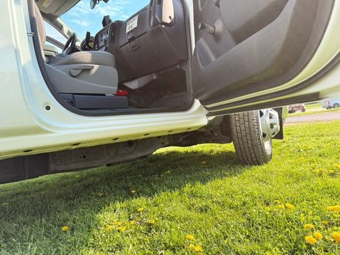 Used 2015 Chevrolet Silverado 3500 W/T image 45