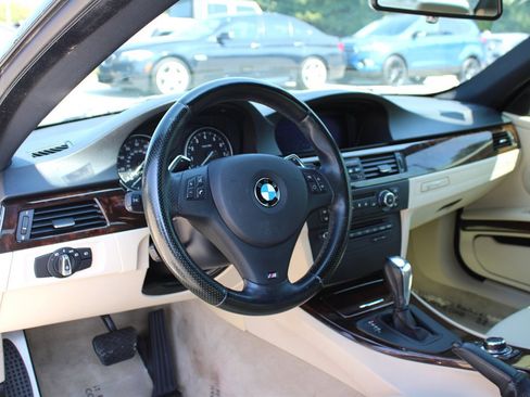 Used 2013 BMW 335i Coupe image 12
