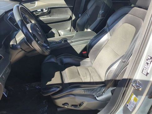 Used 2018 Volvo XC90 T5 R-Design w/ Convenience Package image 17