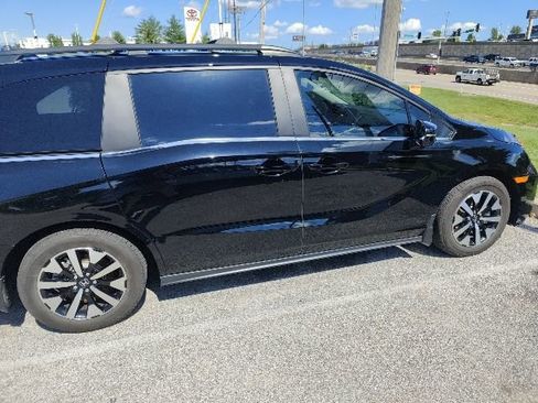 Used 2025 Honda Odyssey EX-L image 12