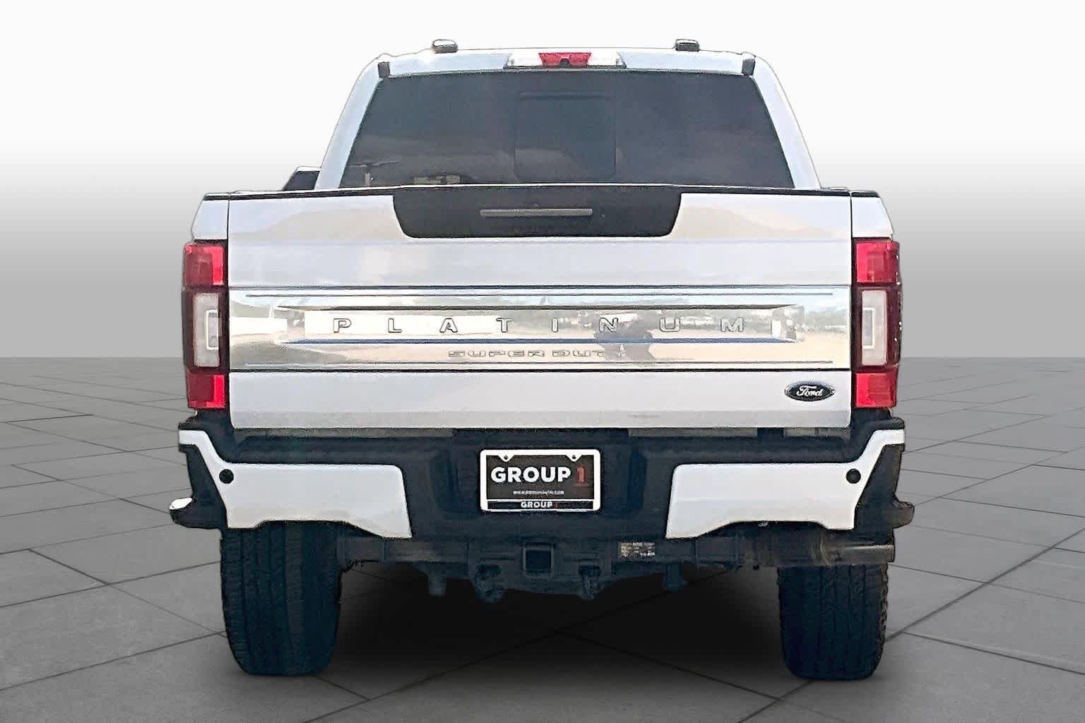 Used 2022 Ford F250 Platinum w/ FX4 Off-Road Package AWD/4WD image 4