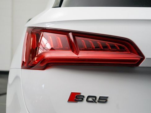 Used 2020 Audi SQ5 Premium Plus w/ Premium Plus Package image 14