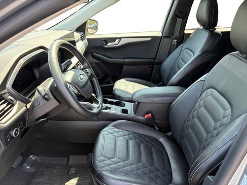 Used 2024 Ford Escape SE w/ PHEV Premium Package FWD image 13