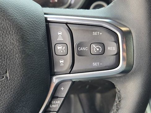 Used 2025 RAM 1500 Laramie image 26
