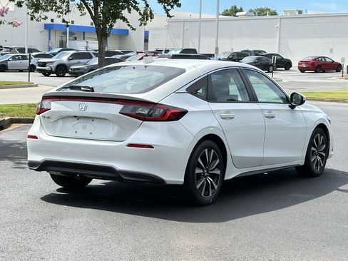 Used 2023 Honda Civic EX-L image 12