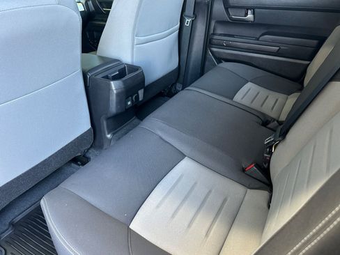 Certified 2025 Toyota Tacoma TRD Off-Road AWD/4WD image 11