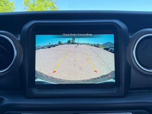 Used 2022 Jeep Wrangler Unlimited Rubicon 4xe w/ Cold Weather Group AWD/4WD image 28