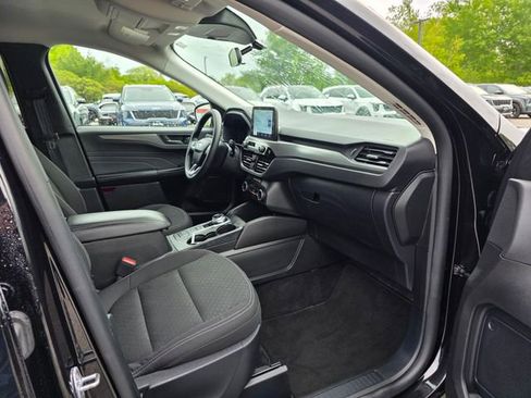 Used 2025 Ford Escape Active AWD/4WD image 11